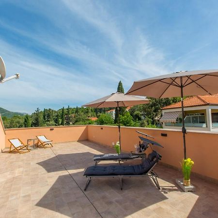 Casa Lidia - Modern & Spacious & Few Steps To Beach & Breathtaking View 扎通 外观 照片