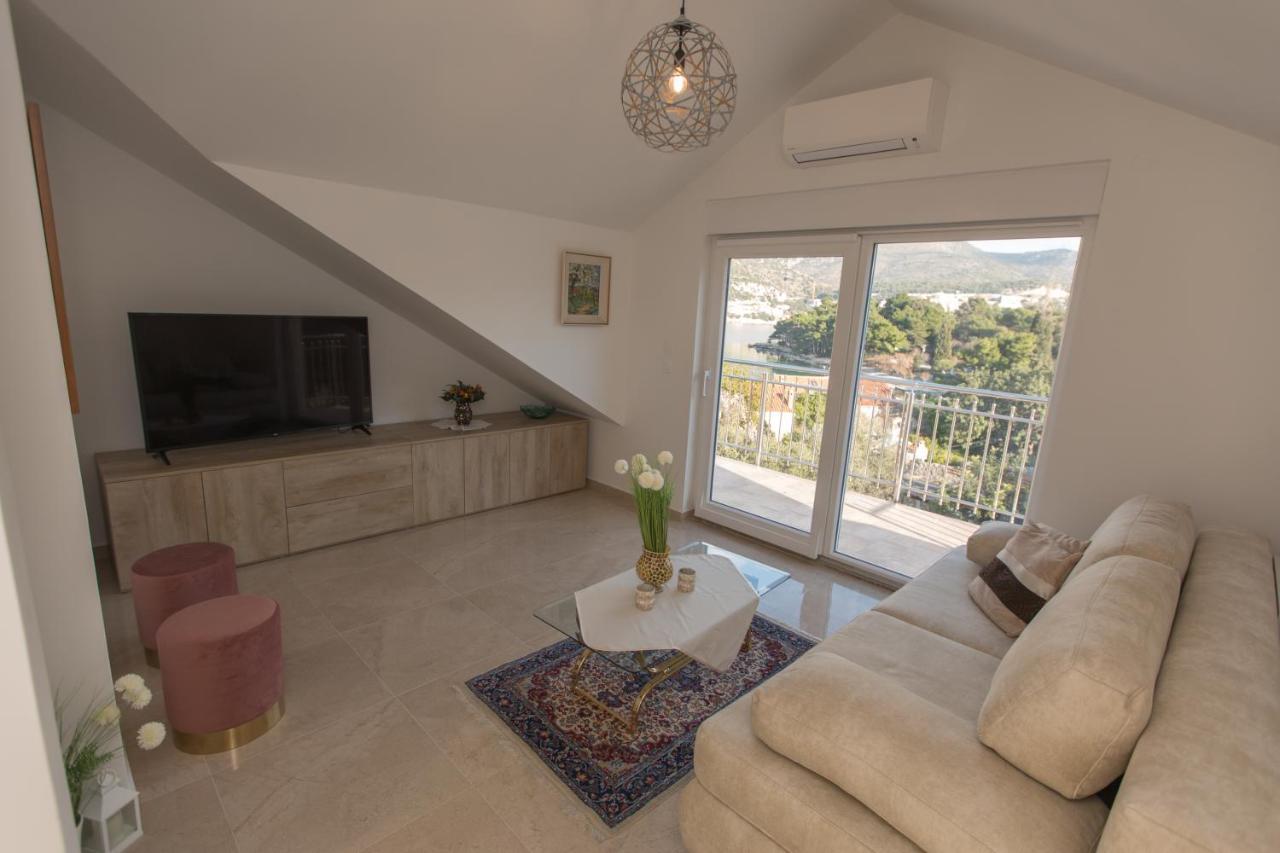 Casa Lidia - Modern & Spacious & Few Steps To Beach & Breathtaking View 扎通 外观 照片