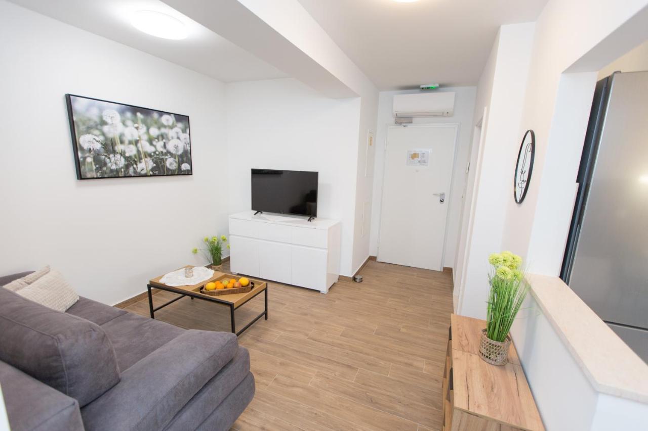 Casa Lidia - Modern & Spacious & Few Steps To Beach & Breathtaking View 扎通 外观 照片